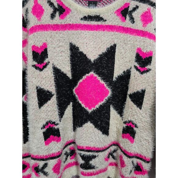 Say What? Women’s Shaggy Knit Sweater Aztec Print - Large - Picture 7 of 8